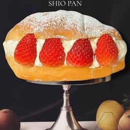 ชิโอะปังสตอเบอรี่ครีมสด