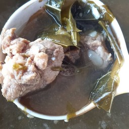 ต้มซี่โครงหมู ใบชะมวง