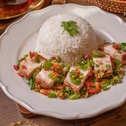 E10 ข้าวคั่วพริกเกลือหมูสามชั้น