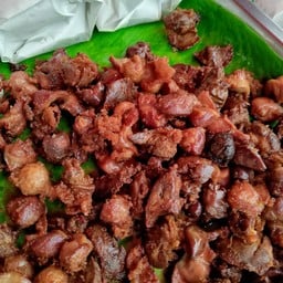 ข้าวเหนียวเครื่องในไก่