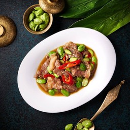 เนื้อผัดสะตอน้ำพริกกะปิ