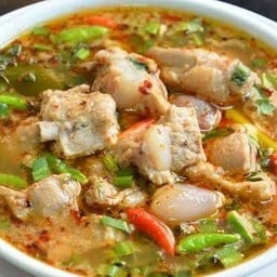 ร้านลาบยโส สายสาม