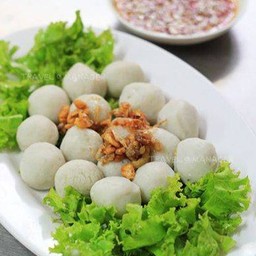 ลูกชิ้นปลากลมลวกจิ้ม