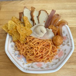 บะหมี่เหลืองเย็นตาโฟคลุก🍜