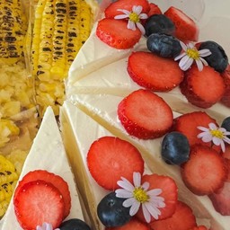 สตรอเบอรี่โยเกิร์ตชีสพาย