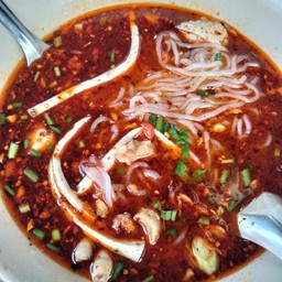 ก๋วยจั๊บเผ็ดแซ่บ