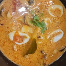 ต้มยำน้ำข้นปลาหมึก