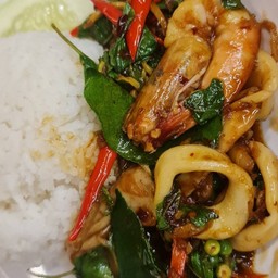 ข้าวกระเพรารวมมิตร