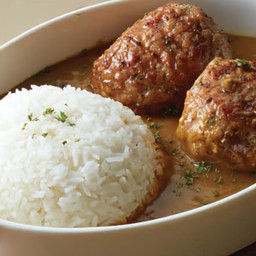 R23.ข้าวแกงกะหรี่แฮมเบิร์ก