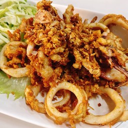 ปลาหมึกทอดกระเทียม