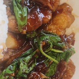 ข้าวกระเพราปลากะพง