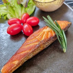 สเต็ก แซลมอนย่าง