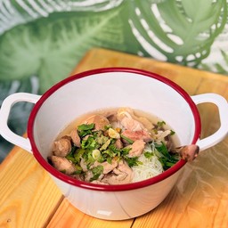 ต้มเลือดหมู ก๋วยเตี๋ยว