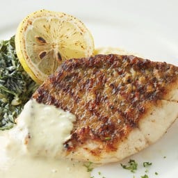 F5.สเต๊กปลากะพงย่าง ซีฟู๊ดมาโย