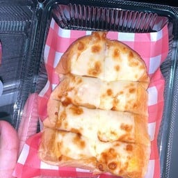 ครัวพชร ตามสั่ง Delivery - บ่อวิน