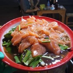 ร้านยำ&ตำแซ่บโสเหล่ ครัวคุณอ๋อย บ่อวิน