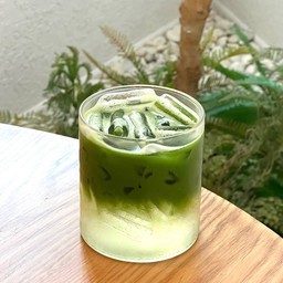 มัทฉะน้ำช่อดอกมะพร้าว