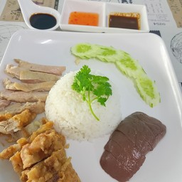 ข้าวสวยไก่รวม