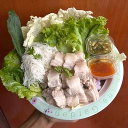 เมี่ยงหมี่ผักสด & อาหารตามสั่ง เด็กดอย