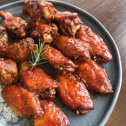 รักอร่อย  ( LUCK AROI )