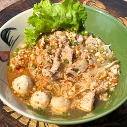 ก๋วยเตี๋ยวหมูต้มยำ