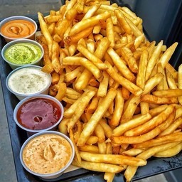 เฟรนช์ฟรายส์ Jumbo ครึ่งกิโล !! แถมฟรี 5 ชีสซอสสุดฟิน