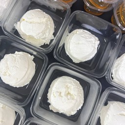 Luv Greek Yo กรีกโยเกิร์ตเนื้อเนียน เปรี้ยวน้อบมาก หนึบสุดด