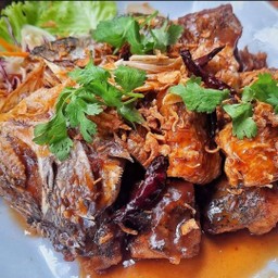 ปลากระพงซอสมะขาม