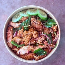 ก๋วยเตี๋ยวไก่ยกโครงbyเสี่ยไผ่
