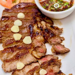 เนื้อย่างจิ้มแจ่ว