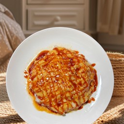 ข้าวไข่ข้นราดซอสเกาหลี