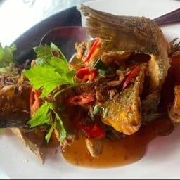ปลากะพงราดซอสมะขาม