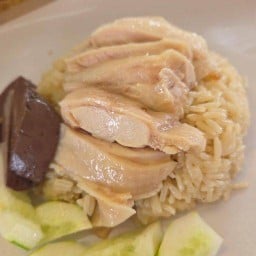 เอก อี๊ เอ้ก เอ้ก ข้าวมันไก่ ก๋วยเตี๋ยวไก่ ถนนเพลินจิตซอย1