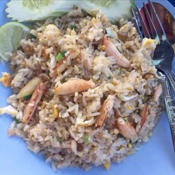 ข้าวผัดปู+น้ำจิ้มซีฟู้ด