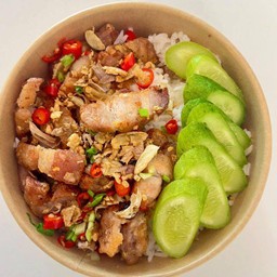 ข้าวสามชั้นคั่วพริกเกลือ