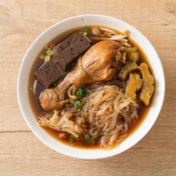 ก๋วยเตี๋ยวไก่มะระ น้ำตก