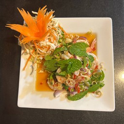 ยำตะไคร้กุ้งสด