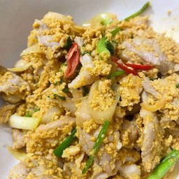 กับ/หมูชิ้นผัดผงกระหรี่