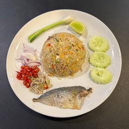 ข้าวผัดปลาทู