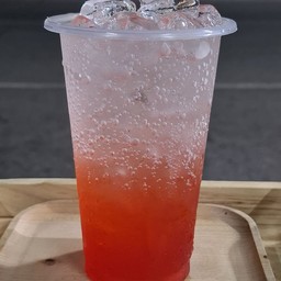 สตรอเบอร์รี่โซดา