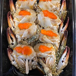 ปูม้าไข่ดองซีอิ๊วเกาหลี 4 ตัว