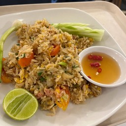 ข้าวผัดแหนม (จานเดียว)