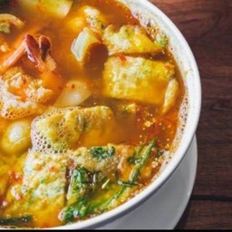 แกงส้มกุุ้งไข่ชะอม