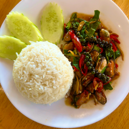 ข้าวผัดฉ่าหอย