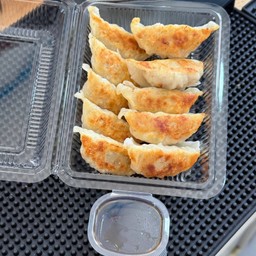 เกี๊ยวซ่าสไตล์ญี่ปุ่น 10 ชิ้น