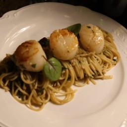 Spaghetti Scallop White Wine