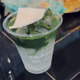 Coconut Matcha มัทฉะน้ำมะพร้าวน้ำหอม