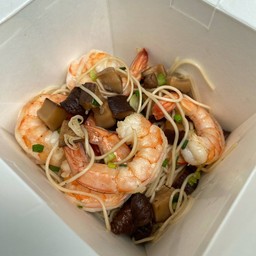 หมี่ฮ่องกง (กุ้งสด) ผัดเห็ดหอม