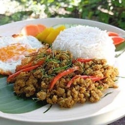 ข้าวคั่งกลิ้งหมูสับไข่ดาว
