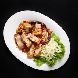 หมูกรอบคั่วพริกเกลือ